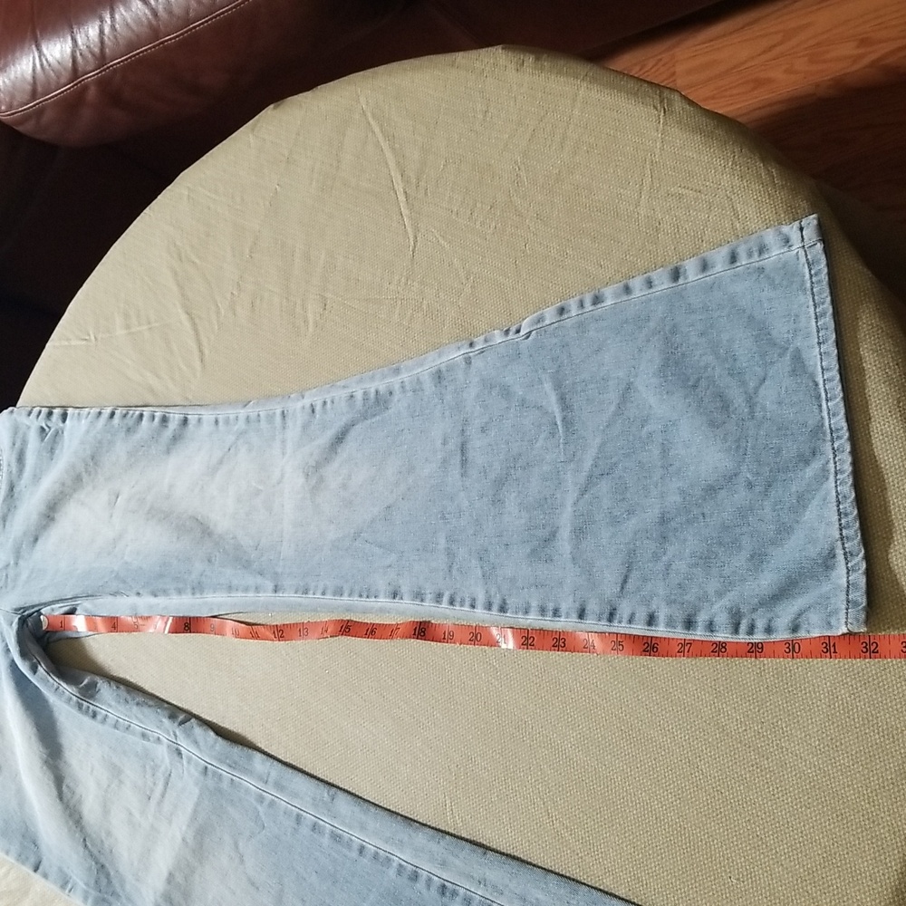 💙 Billabong Bellbottom Jeans 💙 - Picture 4 of 8